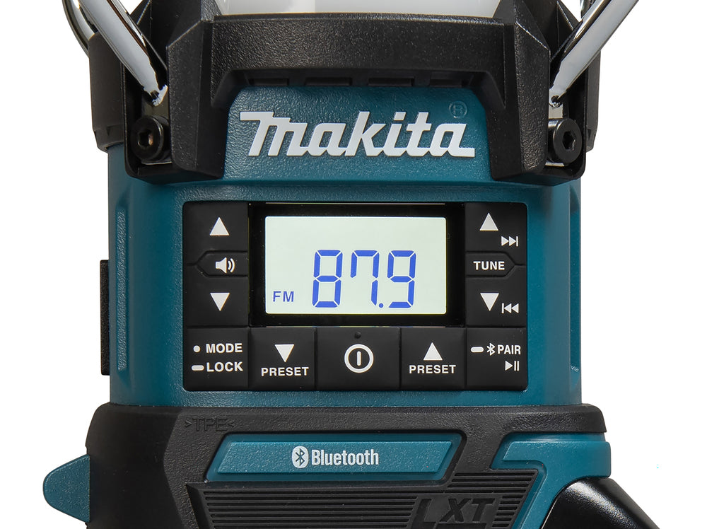 Radio con lanterna integrata makita DMR057
