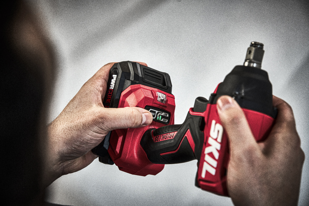 Avvitatore a massa battente «brushless» a batteria Skill 3241CA