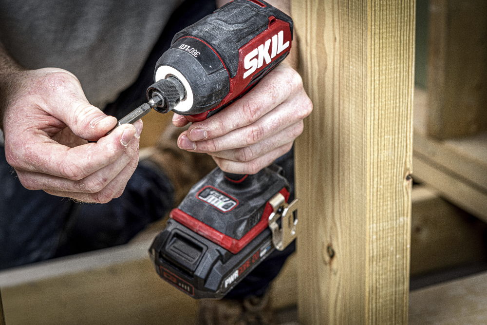 Avvitatore ad impulsi a batteria «Compact brushless» Skill 3225JA