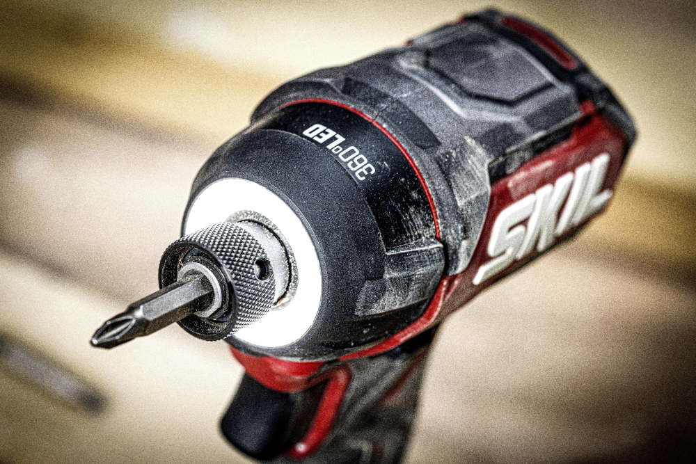 Avvitatore ad impulsi a batteria «Compact brushless» Skill 3225JA