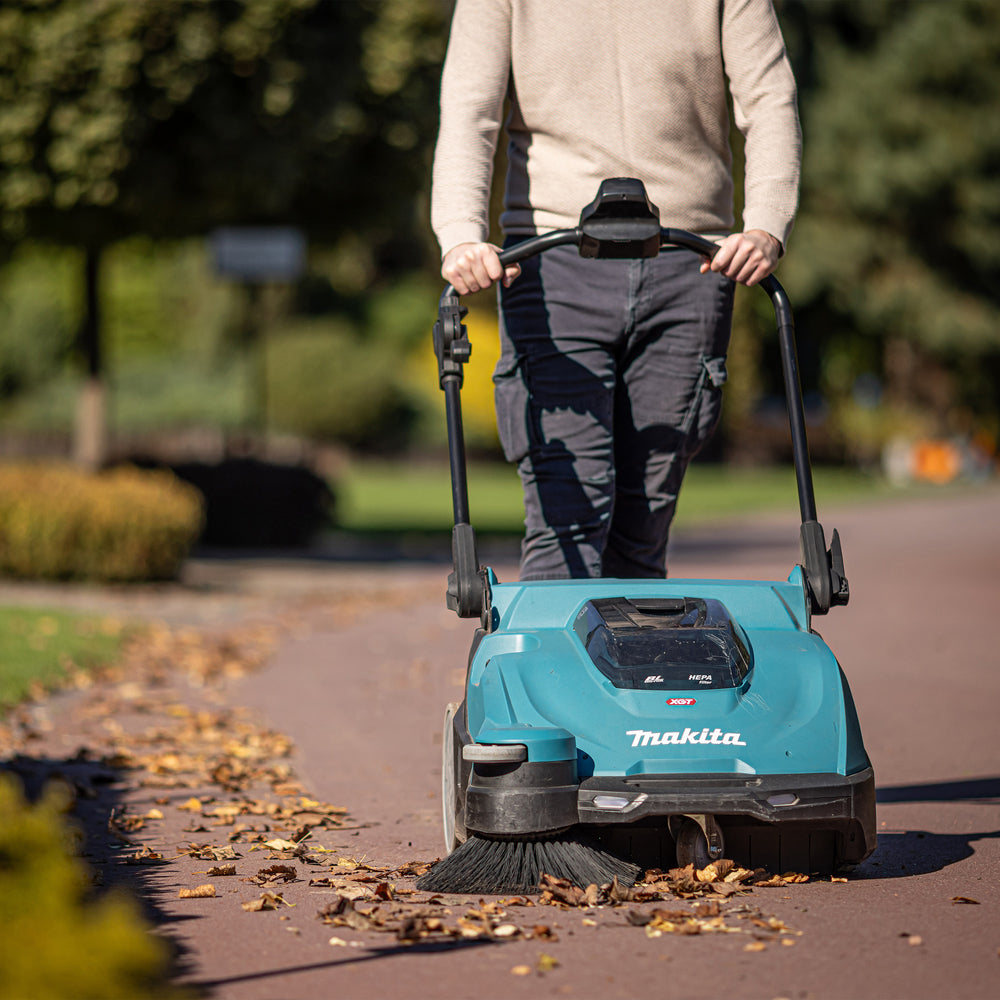 Spazzatrice 40Vmax makita VS001GZ